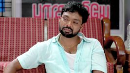 Sundhari Neeyum Sundharan Naanum S01E295 Velu Gets Drunk Full Episode