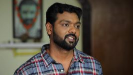 Sundhari Neeyum Sundharan Naanum S01E349 Velu's Request to Chithra Full Episode