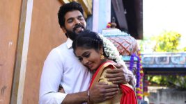 Sundhari Neeyum Sundharan Naanum S01E375 Saravanan Decides to Marry Ezhil Full Episode