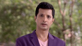 Tu Chandane Shimpit Jashi S01E30 Akshata Pulls Satyajeet's Legs Full Episode
