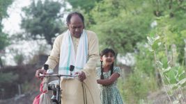 Tuzech Mi Geet Gaat Aahe S01E34 Niranjan, Swara on the Run Full Episode