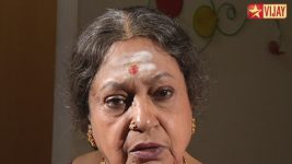 Deivam Thandha Veedu S04E26 Priya blackmails Kalpana Full Episode