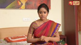 Deivam Thandha Veedu S04E30 Priya faints as part of her plan Full Episode