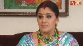 Deivam Thandha Veedu S06E25 Banu assures the family Full Episode