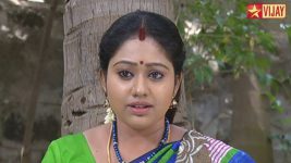 Deivam Thandha Veedu S09E23 Priya tries to distract Seetha Full Episode