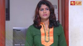 Deivam Thandha Veedu S10E23 Priya tries to impress Ravi Full Episode