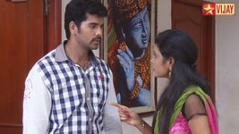 Deivam Thandha Veedu S13E30 Vanitha snubs Suresh Full Episode