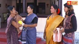 Deivam Thandha Veedu S16E37 Bhanumathy, Priya visit Usha Full Episode