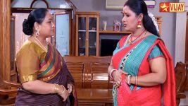 Deivam Thandha Veedu S17E47 Sumitra Insults Bhanumathy Full Episode