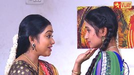 Deivam Thandha Veedu S18E31 Radha Embraces Seeta Full Episode
