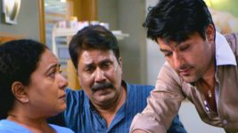 Eetaram Illalu S07E29 Santoshi Regains Consciousness Full Episode