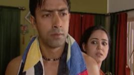 Ek Akasher Niche S01E1044 20th July 2004 Full Episode
