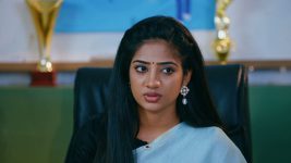 Idhayathai Thirudathey S01E924 30th December 2021 Full Episode