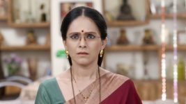 Lek Mazhi Ladki S11E18 Iravati Gets a Courier Full Episode