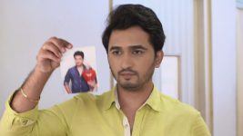 Lek Mazhi Ladki S11E28 Saket Gets Hold of Old Pics Full Episode