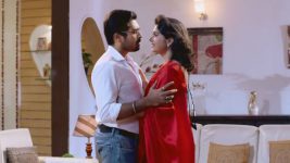 Nakalat Saare Ghadle S02E235 Prataprao, Neha Get Romantic Full Episode