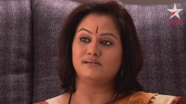 Runji S02E24 Meenakshi gifts Runji a necklace Full Episode