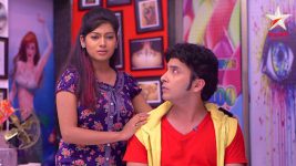 Runji S08E25 The band performs at the bar Full Episode