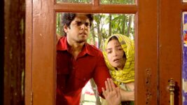 Aloy Bhuban Bhora S01 E14 Shruthi and Tirtha at Parama’s wedding
