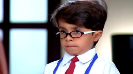 Badi Door Se Aaye Hain S01 E161 No One Wants To Go To School