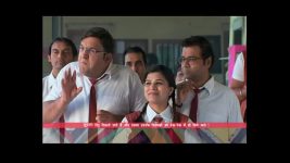 Badi Door Se Aaye Hain S01 E163 Children Protest