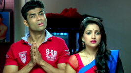 Badi Door Se Aaye Hain S01 E466 Fake Lallan Baba Behind Bars