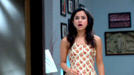 Badi Door Se Aaye Hain S01 E92 Roni and Lisa's Secret