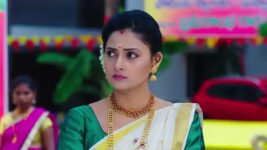 Ennenno Janmala Bandham S01 E336 Malavika in a Fix