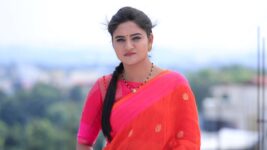Kannadathi S01 E791 Bhuvi produces a call log