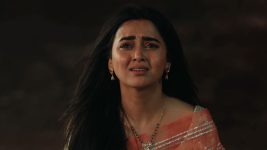 Naagin (Colors Bangla) S06 E71 Pratha is betrayed
