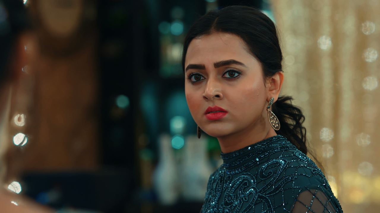 Naagini (Tamil) S06 E80 Prathana hatches a plan - JioCinema USA