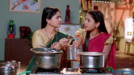 Nuvvu Nenu Prema S01 E208 Padmavathi Is Taken Aback