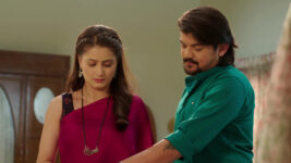 Lagnachi Bedi S01 E335 Raya Comforts Madhurani