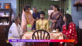 Sohag Chand S01 E80 Sohag tries to make Chand comfortable.