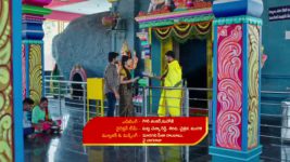 Vantalakka S01 E221 Sudha's Firm Call