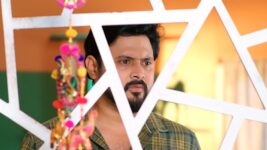 Nuvvu Nenu Prema S01 E271 Murali in a Pickle
