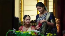 Vantalakka S01 E242 Saraswathamma Is Anxious