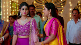 Nuvvu Nenu Prema S01 E283 Padmavathi's Failed Attempt
