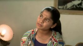 Chotya Bayochi Mothi Swapna S01 E203 Swimming And Struggling