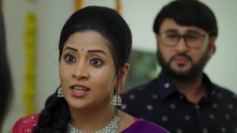 Krishnamma Kalipindhi Iddarini S01 E12 Sunandha in a Dilemma