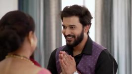 Man Dhaga Dhaga Jodate Nava S01 E17 Manoj Loses His Cool
