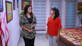 Kaatrukkenna Veli S01 E685 Shivani Is Confused