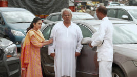 Man Dhaga Dhaga Jodate Nava S01 E08 Anandi Saves Arvind's Life