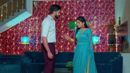 Nuvvu Nenu Prema S01 E304 Vikramaditya Demands Answers