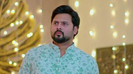 Nuvvu Nenu Prema S01 E304 Vikramaditya Demands Answers