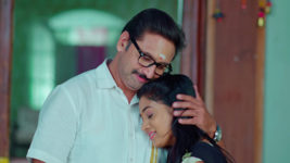 Nuvvu Nenu Prema S01 E323 Good Days for Bhaktha's Family