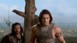 The Adventures of Hatim S04 E08 Sultan gives Aina-E-Zindagi