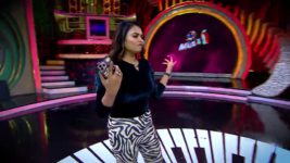 Start Music (Tamil) S04 E12 Celebrity Battle