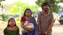 Horogouri Pice Hotel S01 E203 Probhakor in Trouble?