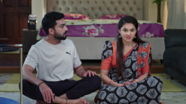 Krishna Mukunda Murari S01 E182 Krishna Feels Agitated